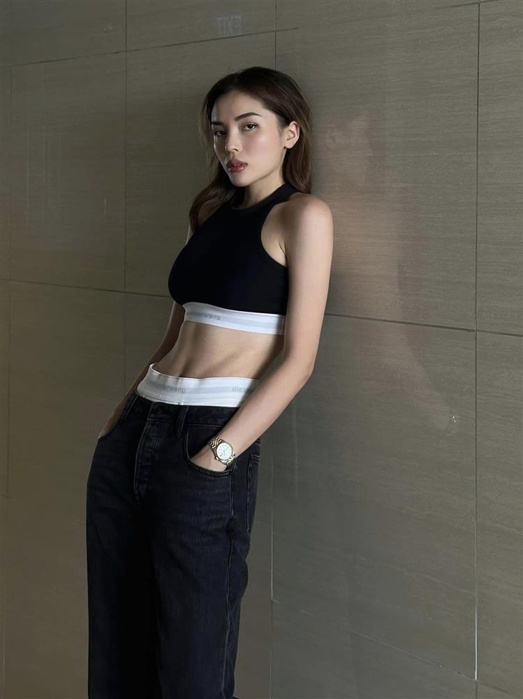 Kỳ Duyên đáp trả chỉ trích mặc phản cảm: Lướt qua, đừng phán xét-6