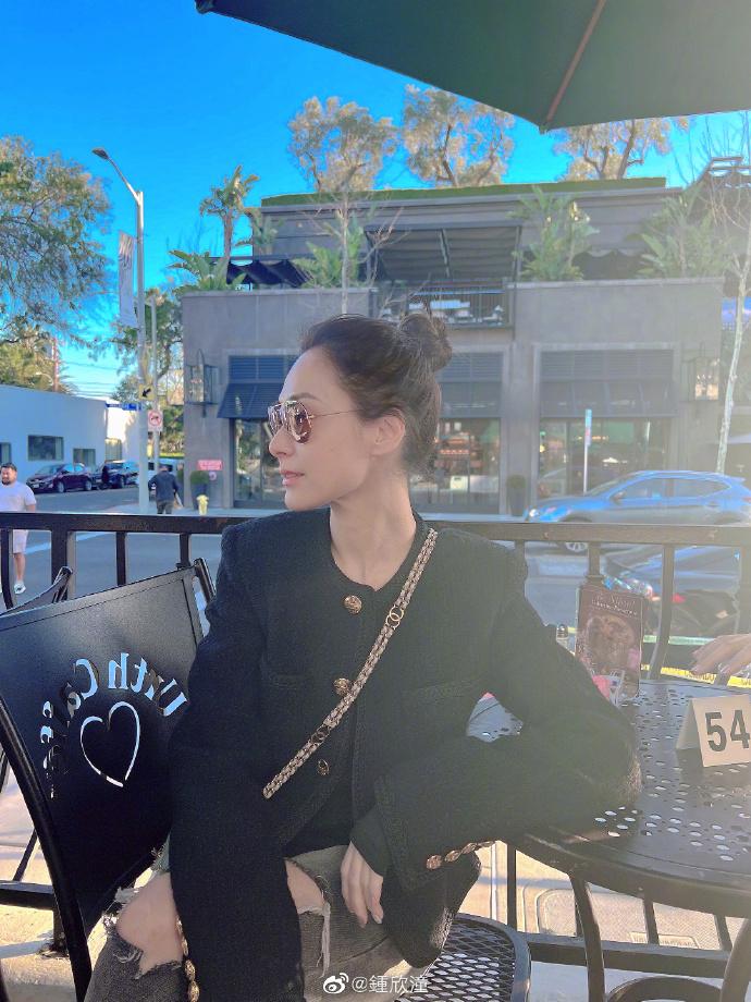 Chung Hân Đồng nhuận sắc, sống ra sao sau ly hôn?-3