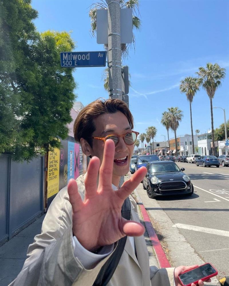 Loạt ảnh hẹn hò gây sốt của Jung Kyung Ho và Sooyoung-6