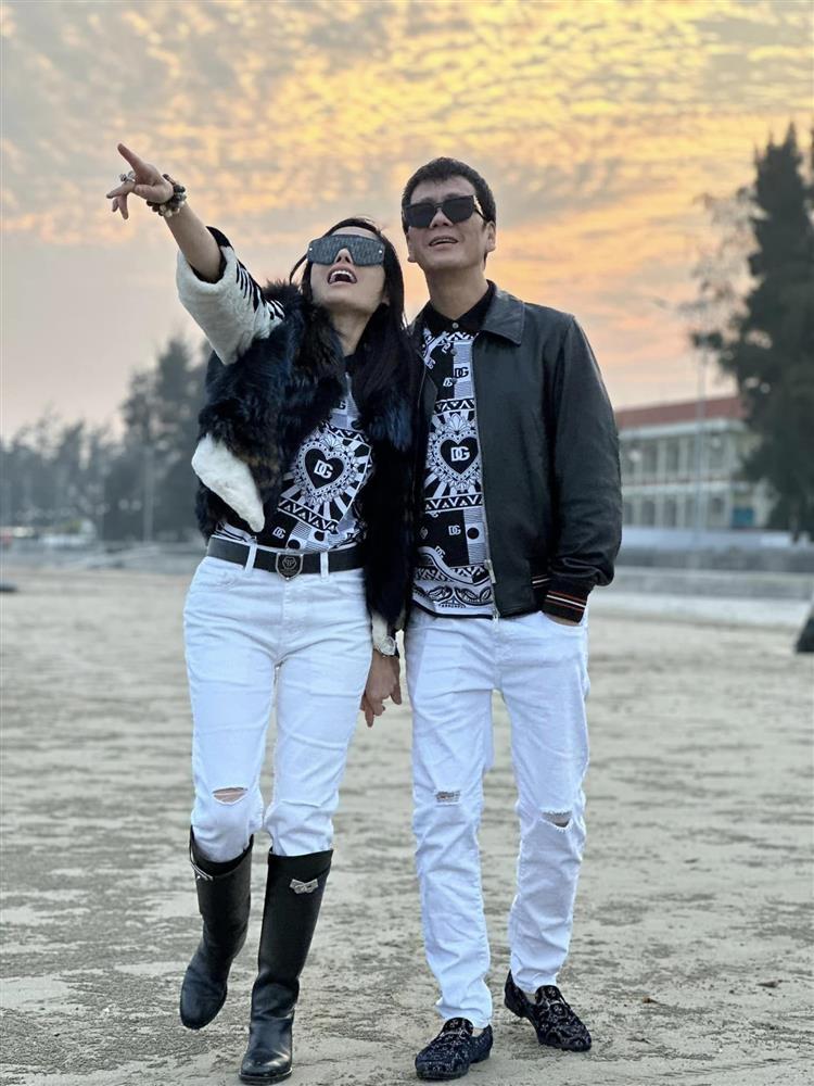 Kiều Thanh khoe loạt ảnh lứa đôi tình bể bình-2