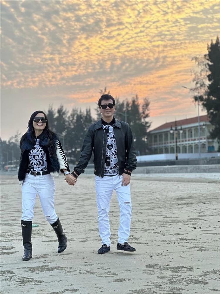 Kiều Thanh khoe loạt ảnh lứa đôi tình bể bình-6