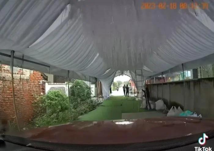 Rạp cưới dựng giữa đường: Người thấy vui vẻ, kẻ chê lắm chuyện-2