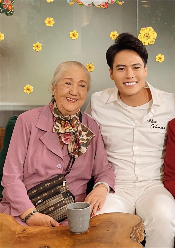 Nghệ sĩ Thiên Kim lúc nào cũng cười ríu rít, trừ lần cuối cùng...-5