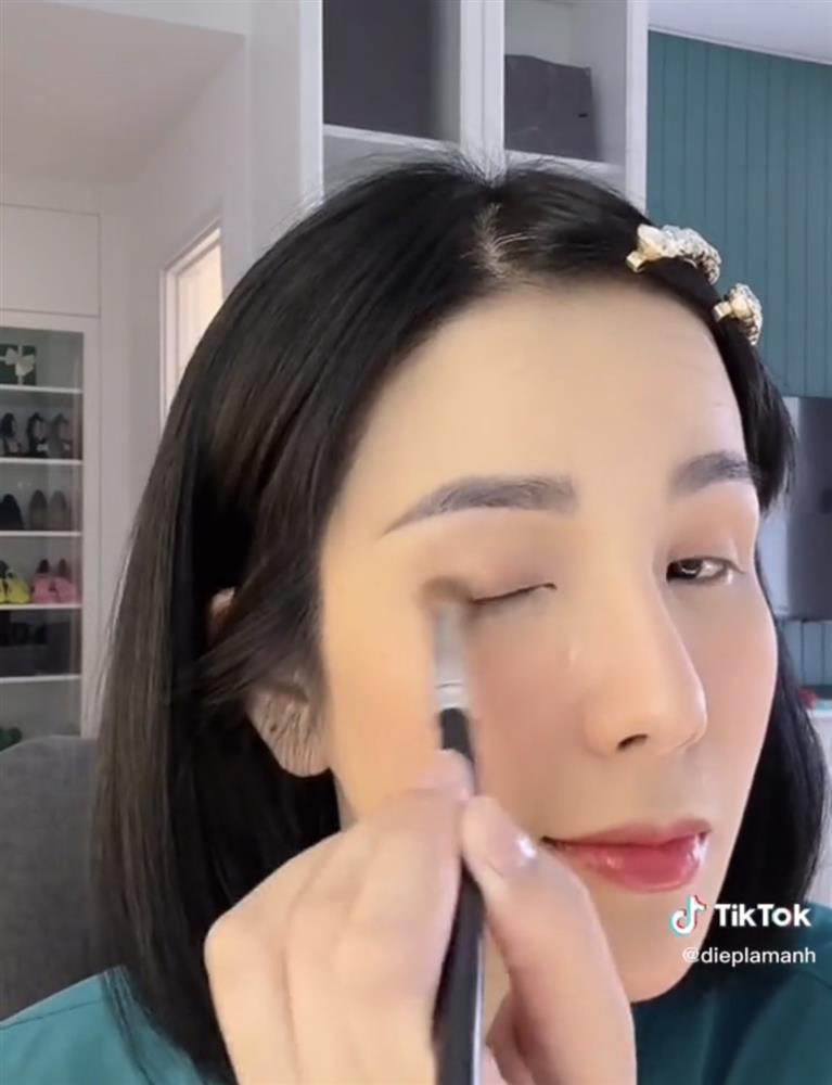 Diệp Lâm Anh đầy tóc bạc ở tuổi 33, nhìn sang Hà Hồ mà đồng cảm-3