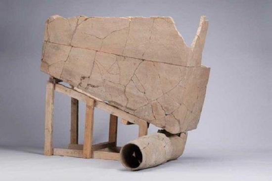 Bất ngờ nhà vệ sinh hiện đại trong cung điện 1.800 năm trước