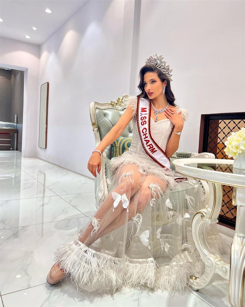 Miss Charm và Miss Grand đồng hương Brazil, ai đẹp hơn?-4
