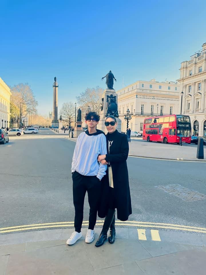 Quý tử 15 tuổi cao vượt Hà Kiều Anh lẫn bố đại gia-2