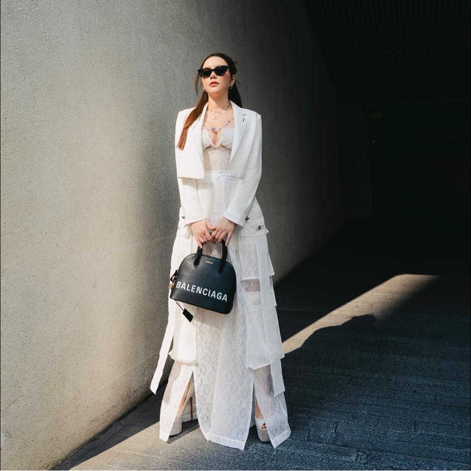 Sự khác biệt khi Đỗ Thị Hà, Lương Thùy Linh đụng hàng 2 nữ tỷ phú-10