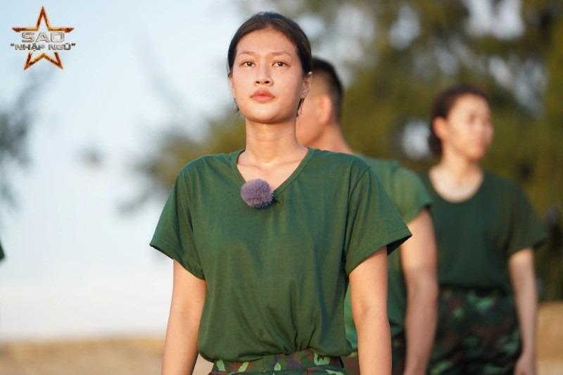 Võ Hoàng Yến bầm dập cơ thể, nhìn mà xót đôi chân bạc tỷ-11