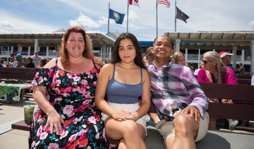 Hoa hậu gây sốc vì cao 1m59, nhan sắc như học sinh tiểu học-3