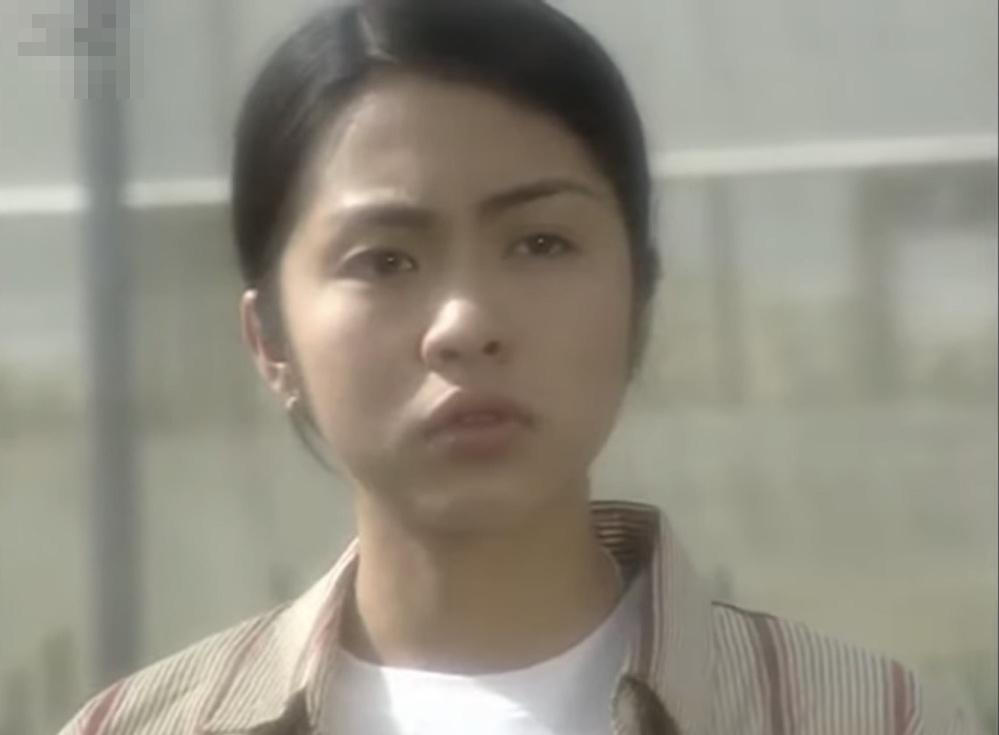 Hà Tăng thấy mắc cười khi nhìn lại mình thời gầy còm, đen nhẻm-5