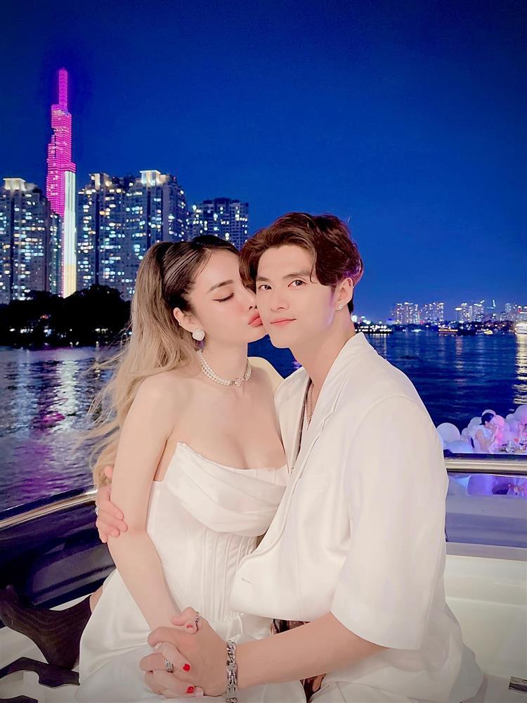 Showbiz Việt ngày 21/2: Tuấn Hưng đáp trả khi bị nói ăn bám vợ-3