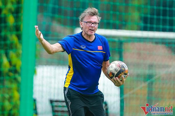 Những thách thức không nhỏ của HLV Philippe Troussier-3