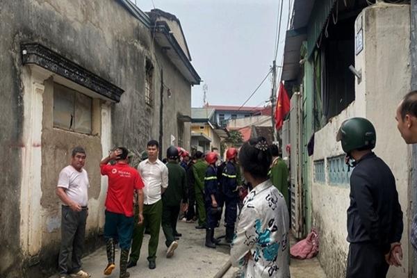 Nam thanh niên bốc cháy trước cổng trụ sở công an ở Bình Dương-2