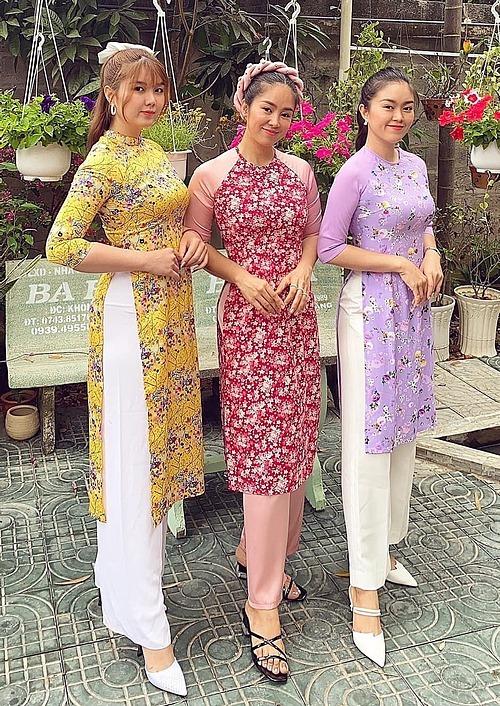 Lê Phương gây sốt khi đọ sắc cùng 2 em gái ruột-8