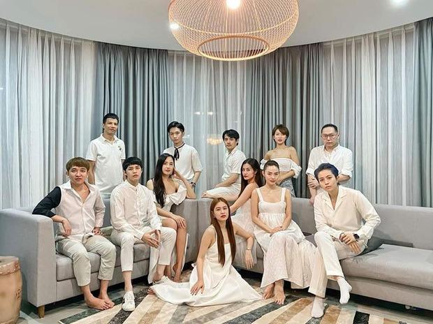 Gia đình văn hóa hội ngộ, hoa hậu chưa phải best face?-3