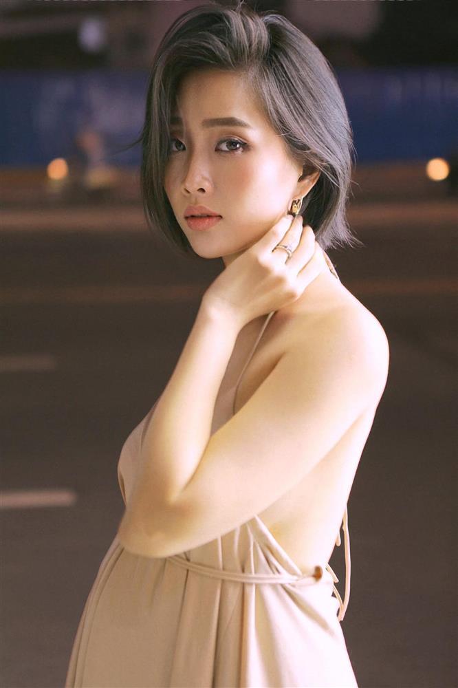 Liêu Hà Trinh khoe bầu 5 tháng, chồng doanh nhân cưng chiều-1