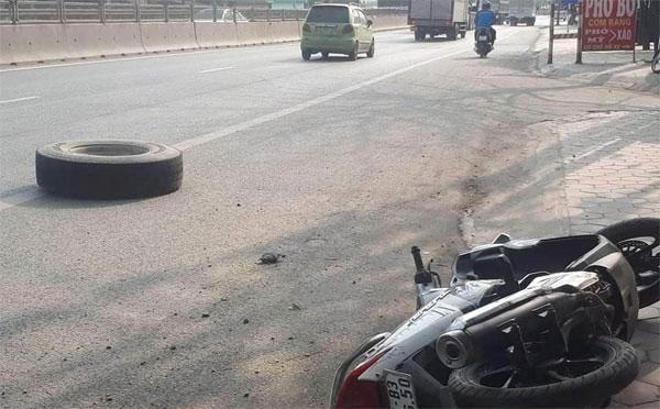 Tai nạn hy hữu: Xe container văng lốp khiến người đi xe máy tử vong-2
