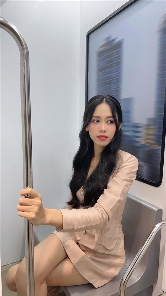 Sau Hoa hậu Việt Nam, Thùy Linh - Ngọc Hằng thay đổi ra sao?-10