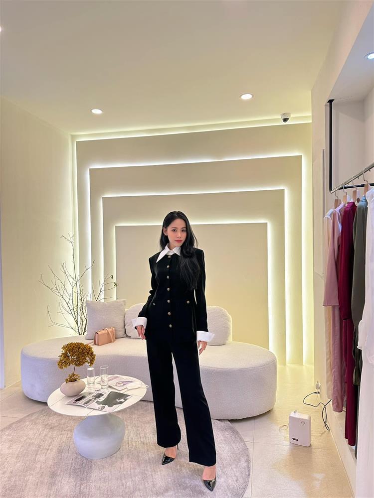 Sau Hoa hậu Việt Nam, Thùy Linh - Ngọc Hằng thay đổi ra sao?-12