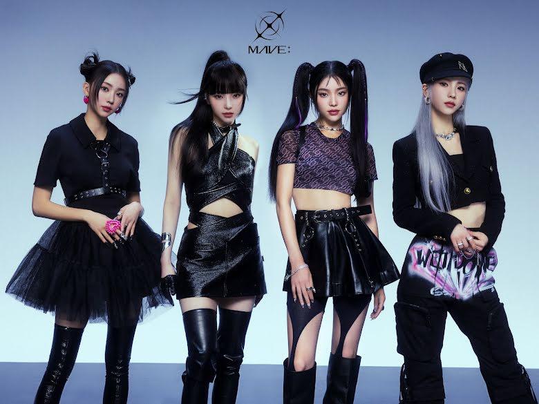 Chuyện lạ Kpop: Idol AI cũng có tin đồn hẹn hò-2