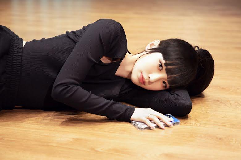 Chuyện lạ Kpop: Idol AI cũng có tin đồn hẹn hò-5