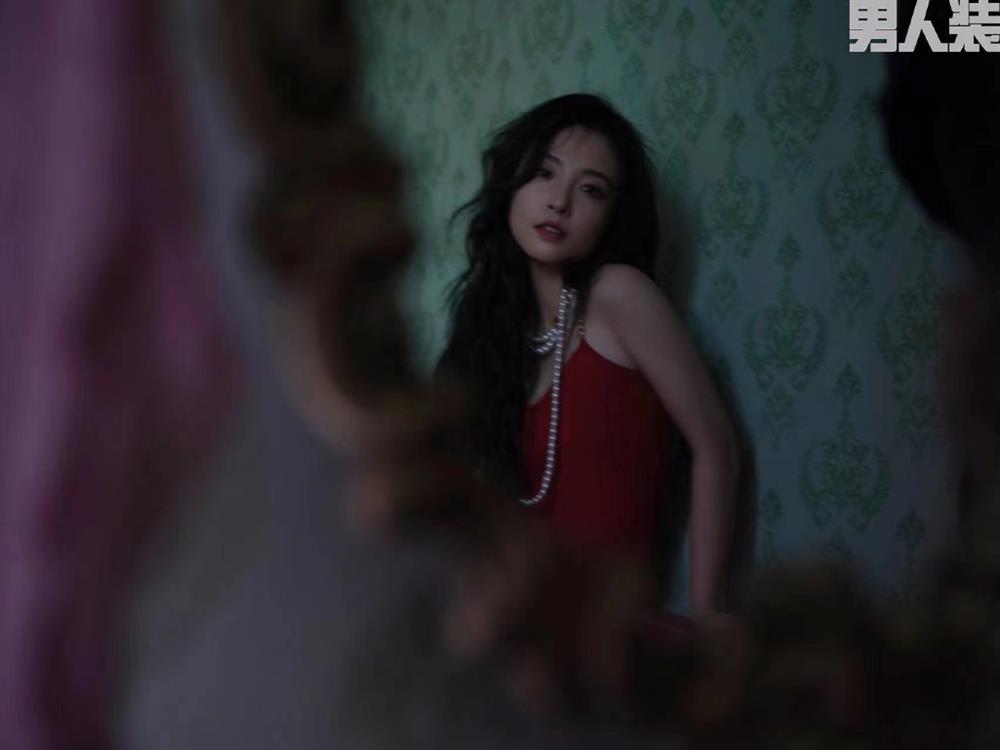 Ngô Thiến rủ bỏ hình ảnh ngọc nữ, lột xác gợi cảm-5