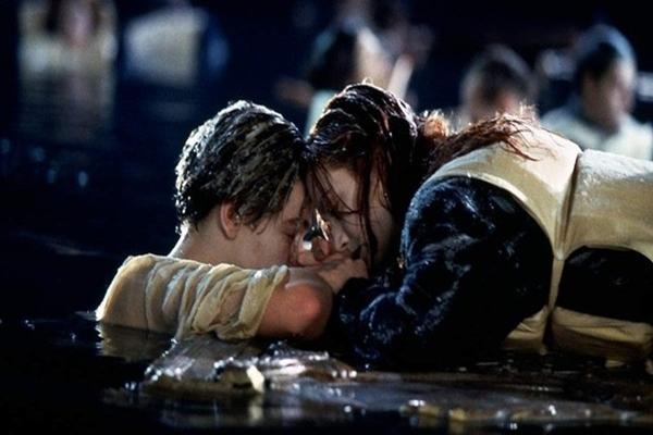 Jack (Leonardo DiCaprio) phải chết trong Titanic-1
