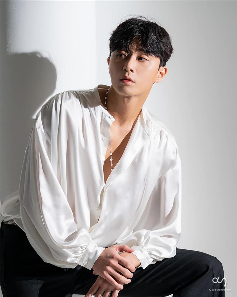 Hé lộ những sự thật ít biết về nam tài tử Park Seo Joon-1