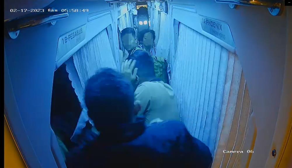 Tài xế lên tiếng khi bị đấm vì không dừng xe cho cô gái đi vệ sinh-2