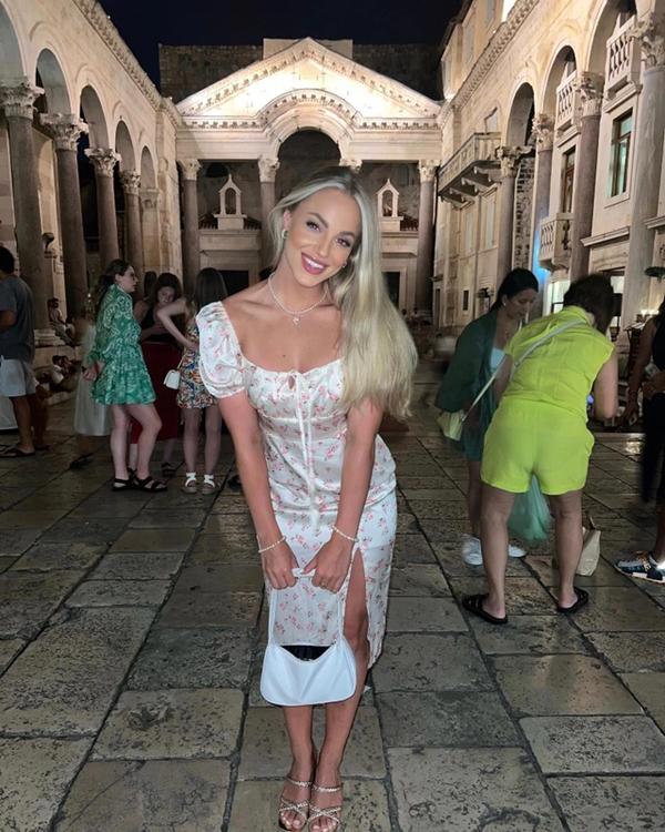 Cầu thủ nữ đẹp nhất thế giới mê mẩn C.Ronaldo-3