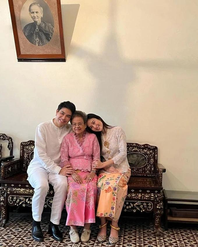 Nong Poy được nhà chồng tặng vương miện vàng-3