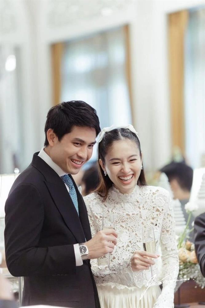 Nong Poy được nhà chồng tặng vương miện vàng-6