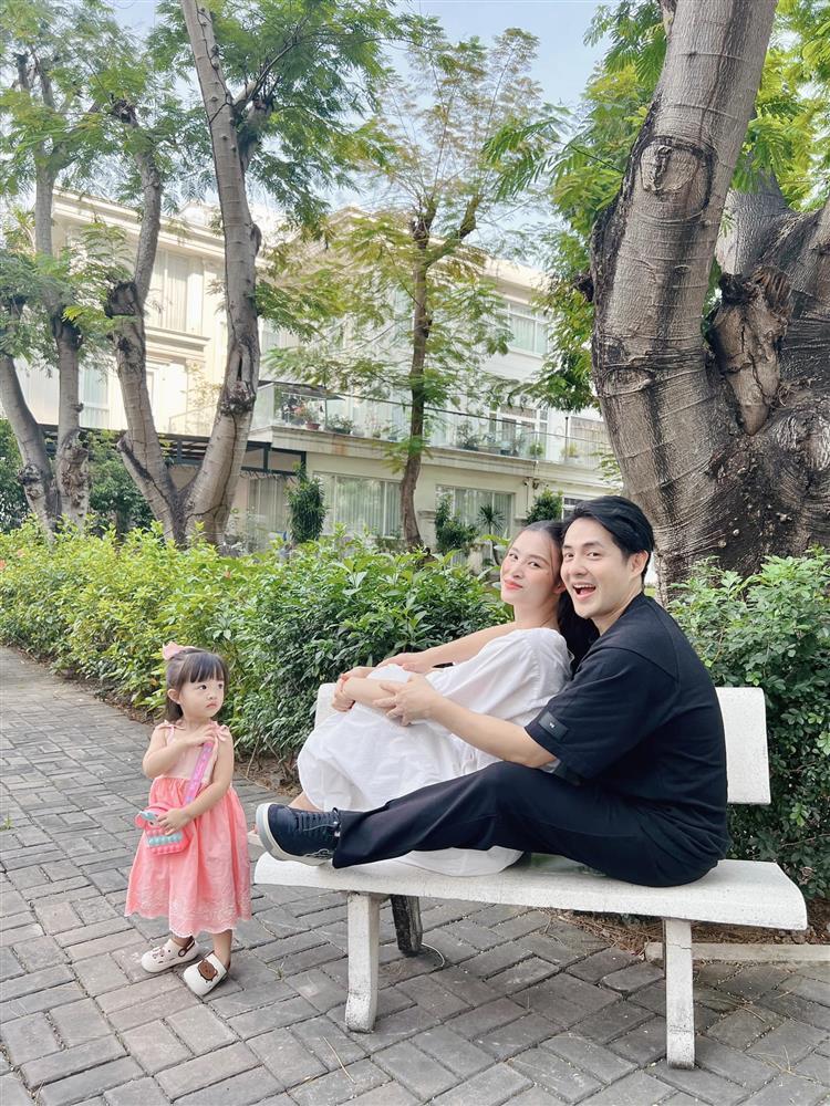 Showbiz Việt ngày 23/2: Bạn gái chê trình chụp ảnh của Huỳnh Anh-4