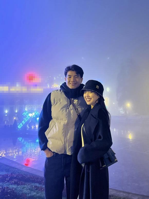 Vợ Hà Đức Chinh bị chụp ảnh dìm hàng, nhan sắc thật lộ rõ-1