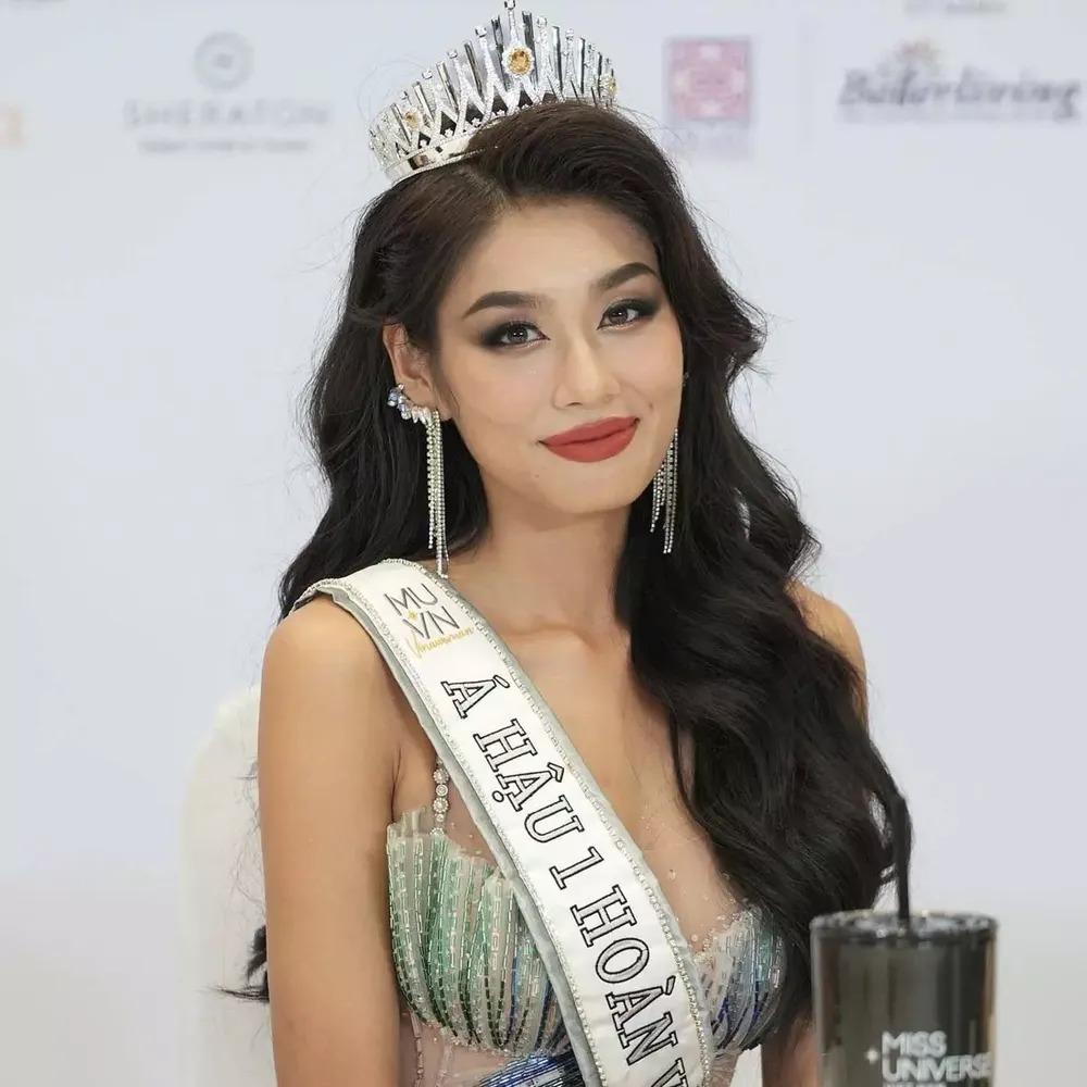 Lan Khuê tiếp đón Miss Universe, lời đồn chủ bản quyền là thật-7