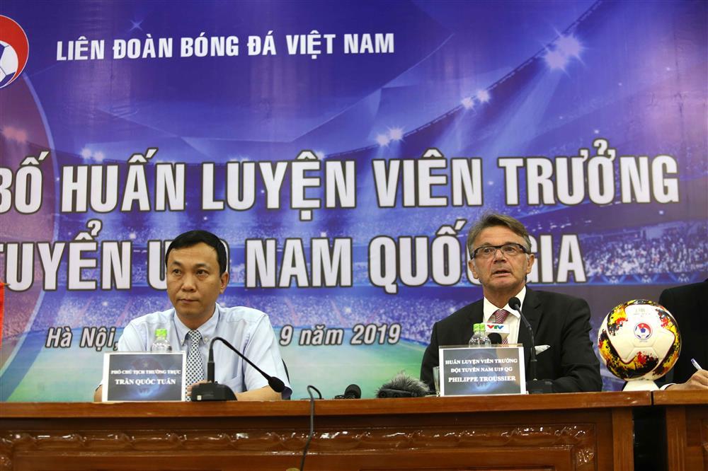 Bất ngờ người đưa HLV Philippe Troussier trở lại Việt Nam-1