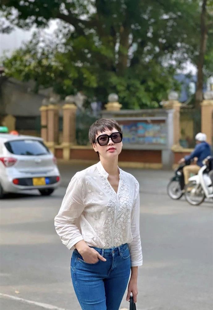 Mẹ vợ tương lai luôn ủng hộ và quý mến Đoàn Văn Hậu-3