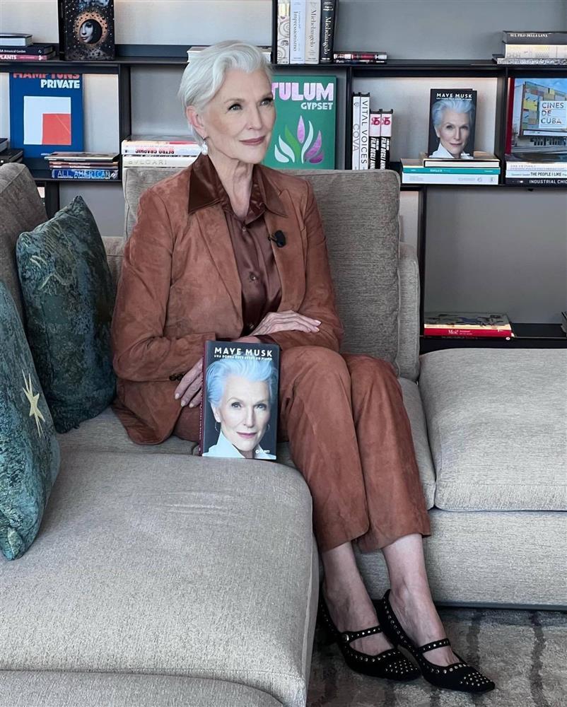 Cách mẹ Elon Musk chinh phục thế giới thời trang ở tuổi 75-11