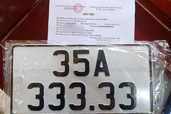 Xe Huyndai i10 bấm trúng biển VIP 333.33, từng có trước đó?-1