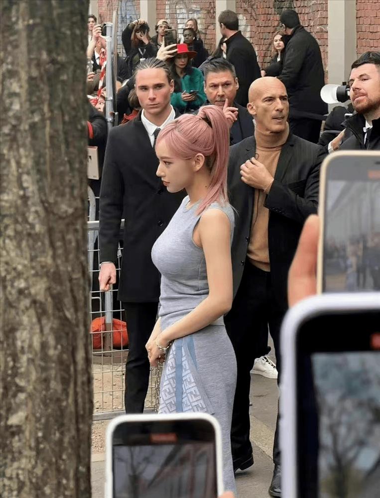 Dàn sao Hoa ngữ qua CAM thường tại Tuần lễ thời trang Milan-2