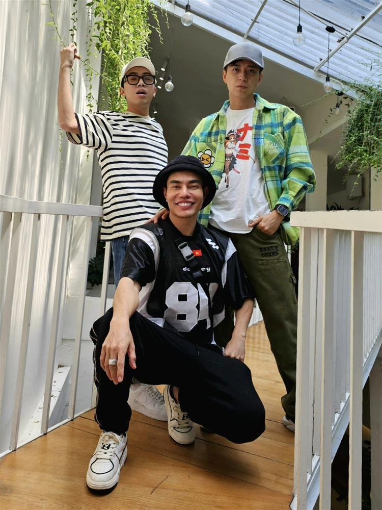 Showbiz Việt ngày 24/2: Khó nhận ra Phương Vy trong ảnh đời thường-10