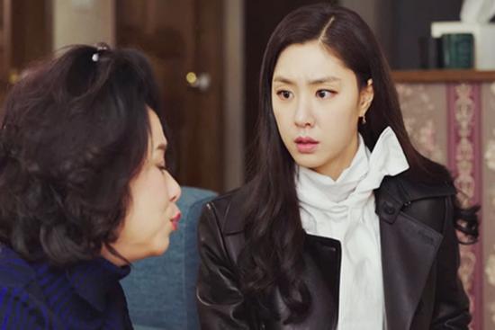 Mẹ chồng lúc khỏe hắt hủi con dâu, già yếu lại bắt chăm như mẹ đẻ