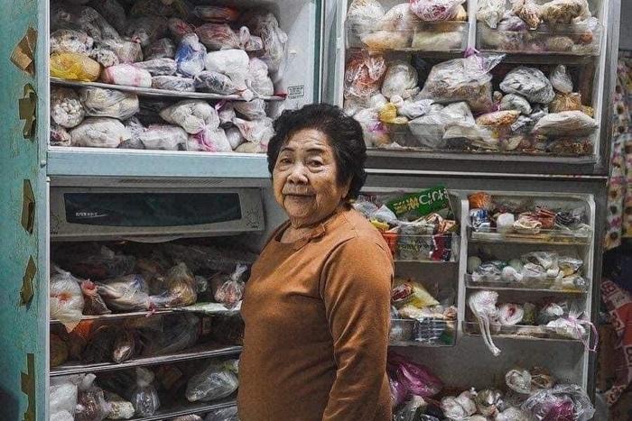 Choáng váng chiếc tủ lạnh của bà, đồ ăn chất kín như tạp hóa-2