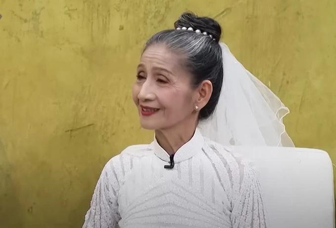 Cuộc tình sóng gió của nữ ca sĩ U70 hát như nuốt đĩa-2