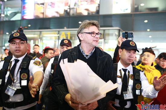 HLV Philippe Troussier hạnh phúc ngày trở lại Việt Nam