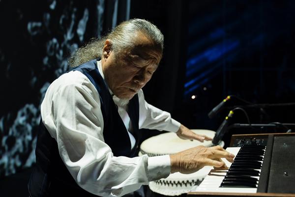 Hà Anh Tuấn và Đen Vâu tiếp sức Như Chưa Hề Có Cuộc Chia Ly-12