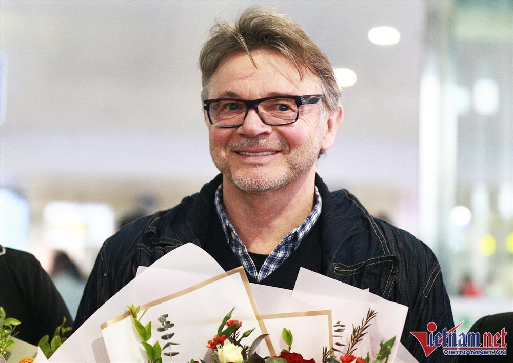 HLV Philippe Troussier hạnh phúc ngày trở lại Việt Nam-7