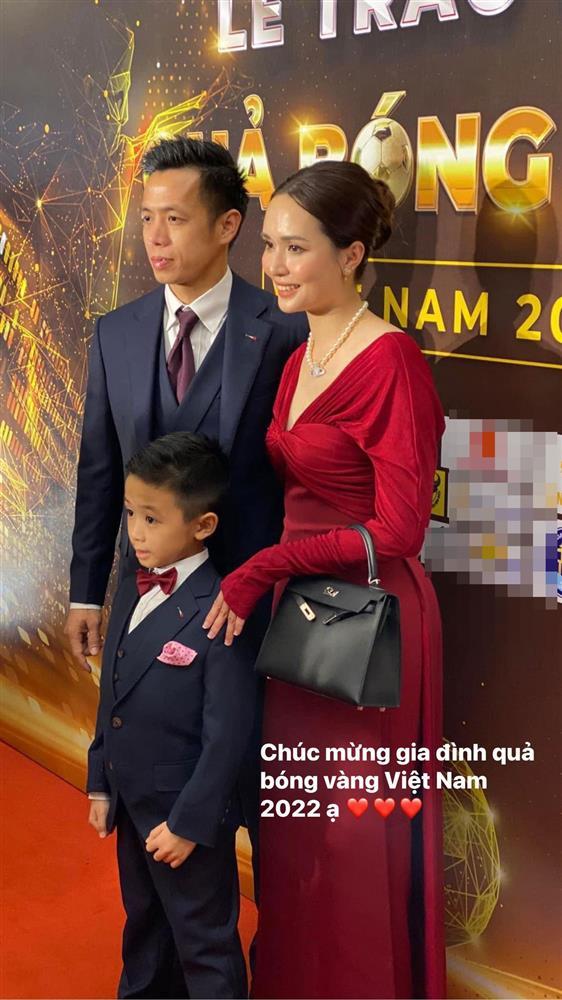 Bà xã rich kid của cầu thủ Văn Quyết đẹp mặn mà, sống sang chảnh-2