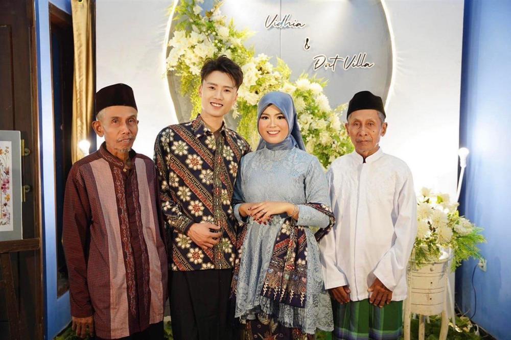 Hot TikTok Đạt Villa đính hôn ở Indonesia, cô dâu quá xịn-1